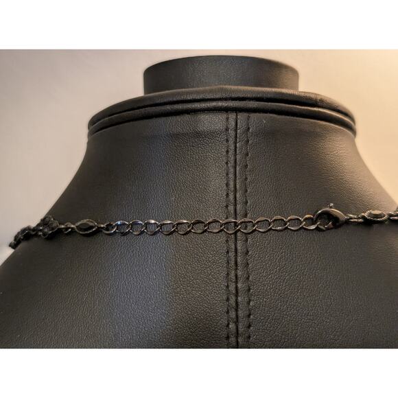 Black Crystal Gun Metal Y Drop Necklace - Picture 4 of 5